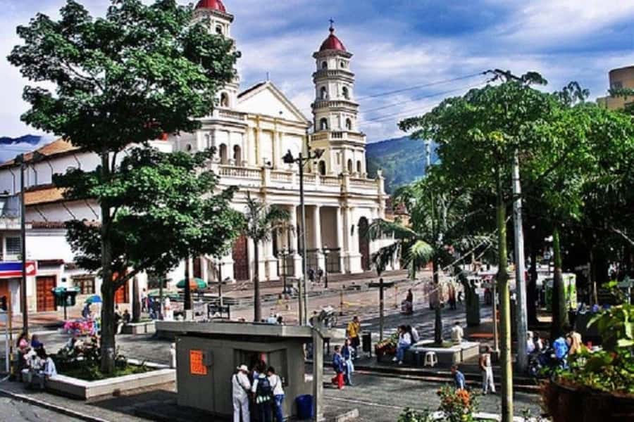4-Hour Medellin, Envigado & Sabaneta Three County Tour - Who should book this tour, and who might skip it