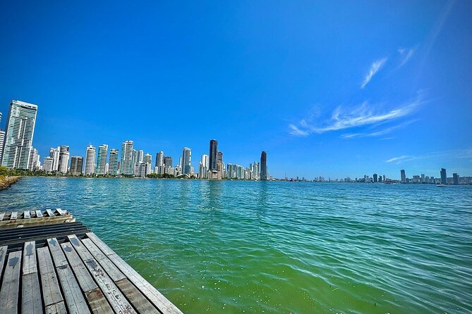 4-Hour Tour of the Best of Cartagena - Stop 4: Monumento a los Zapatos Viejos and India Catalina From the Road