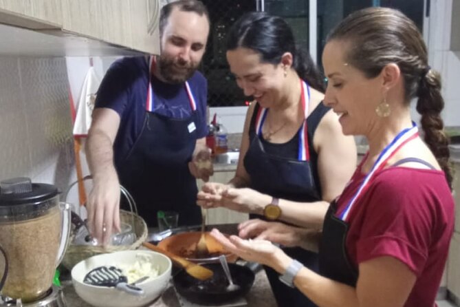 4h Cooking Class in Cartagena with 10 Recipes & Bottomless Drinks - Bottomless Drinks That Keep the Clock Friendly