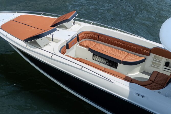 8-hour private tour in a luxurious and fast 41' AWA boat - Crew and communication: smooth service with a human touch