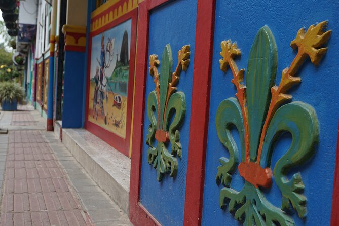 90 Minute Walking Tour of Guatapé - Getting Your Bearings in Guatapé (Meeting Point and Timing)