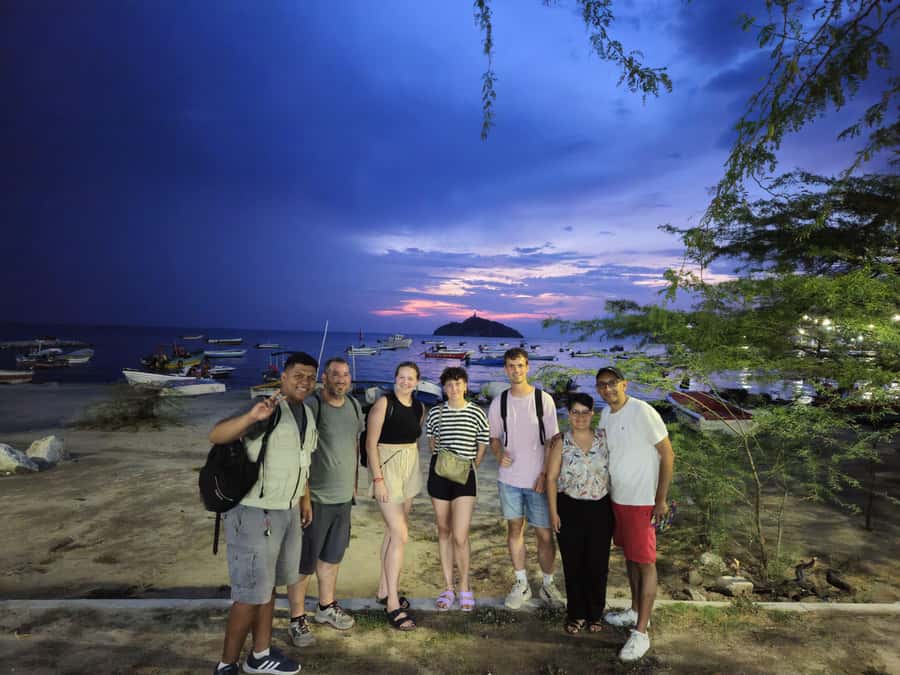 A Pearl In The Caribbean-walking tour in English - A 2-hour Santa Marta history-and-fruit walk
