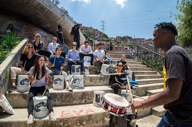 African Music Roots Private Tour in Comuna 13, Medellin - The dance lesson with Son Batá’s lead dancer