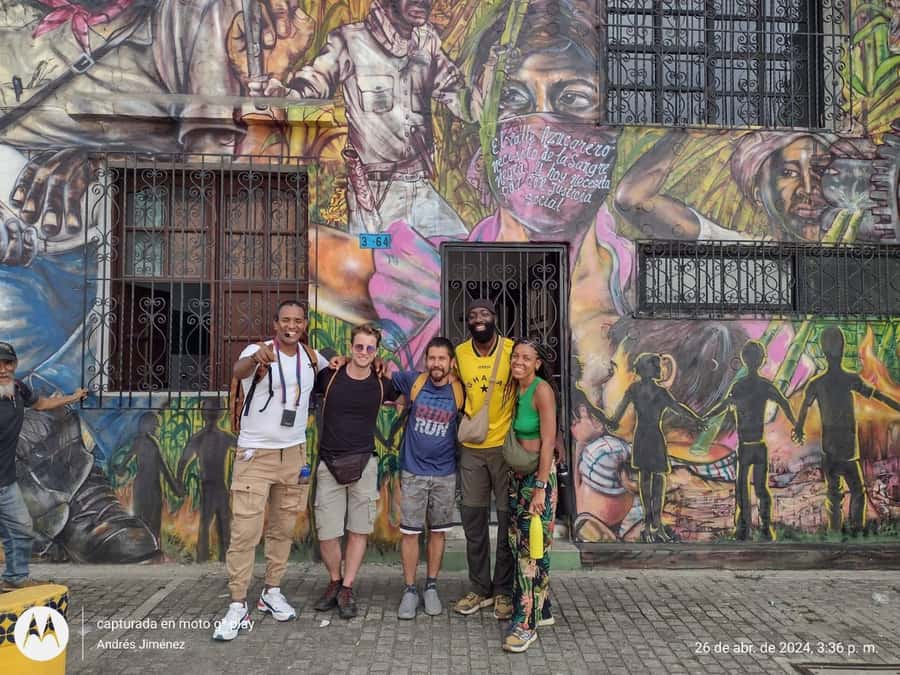 Afro Walking Tour. The colors of Cali. - The Real Streets Part: Vendors, Beggars, and the Normal-Everyday Cali