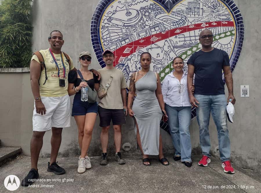 Afro Walking Tour. The colors of Cali. - Bilingual Guide Advantage: English or Spanish, Both Work