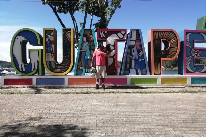 Amazing Private Guatape Tour + Boat Ride + Helicopter & Rock - What is included versus not, so you can plan meals
