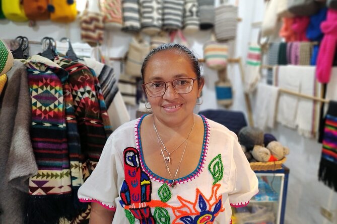 Ancestral Bag Workshop Bogotá Cultural Hands-On Tour - The guide experience, what you can learn from Juan-style guiding