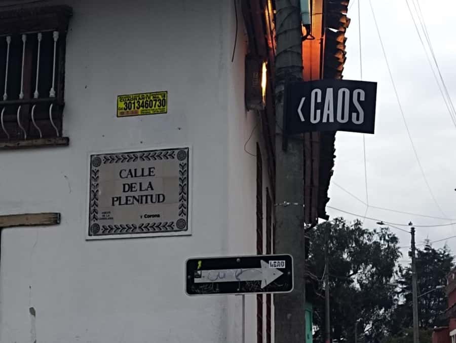 Anti tour Medellin - Parque de las Luces and the old market that became lighting