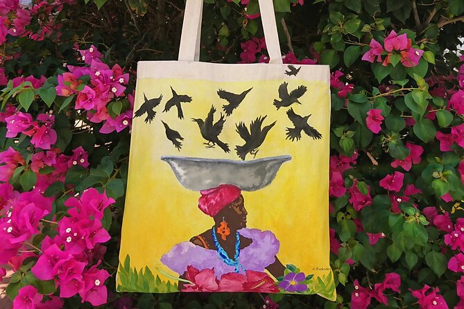 Art Tour: an insider journey into Cartagena contemporary scene. - English explanations in a Spanish-label world