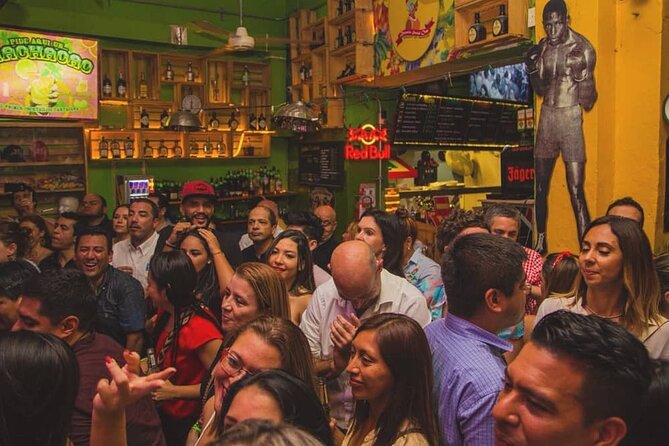 Bar Tour for Guys and Bachelor Parties - The first bar stop: where the group warms up