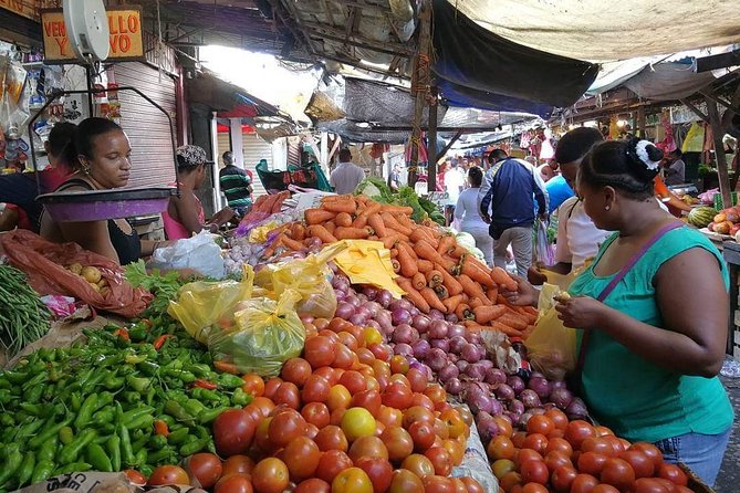 Bazurto Market and La Popa Convent Half Day City Tour - Mercado de Bazurto: real Cartagena food shopping, with smart guidance