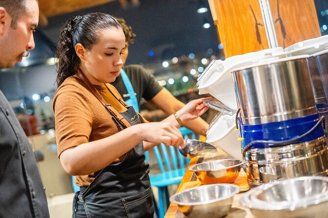 Bean to Bar Chocolate Making Experience - by Lunático Experience - Tastings With Meaning: Single-Origin Colombia at Different Percentages