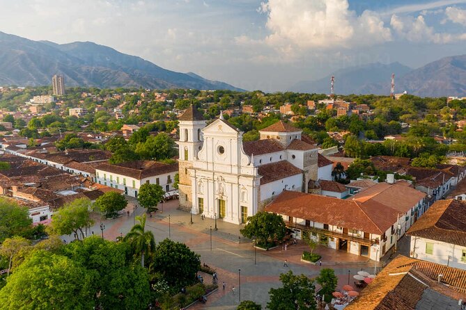 Best Private Tour to Santa Fe de Antioquia+Cuatrimotos 450 CC - Puente de Occidente and the Cauca River stop that breaks up the day