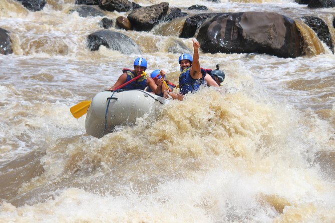 BEST White Rafting in Colombia Suarez 4/5 - Why the Suárez River gets a 4/5 reputation near San Gil