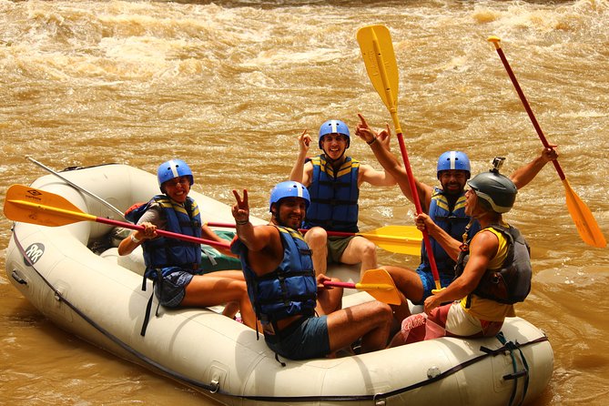 BEST White Rafting in Colombia Suarez 4/5 - Gear, safety practice, and why the team matters