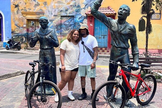 BICYCLE TOUR AND LUNCH AT SPOT FAVORITE OF ANTHONY BOURDAIN - Getsemani: street art, color, and a hydration break