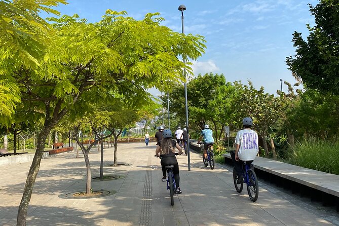 Bike City Tour Medellin With Snack and Organic Coffee - Where you meet, how long you ride, and what to wear