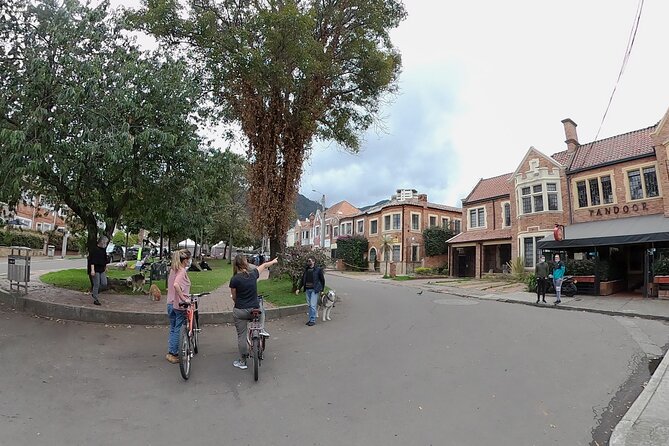 Bike Tour in Bogota - Your small-group ride, led in English by Lina Burgos