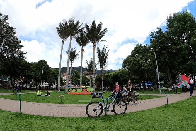 Bike Tour in Bogota - Fitness level and bike comfort: what moderate really means