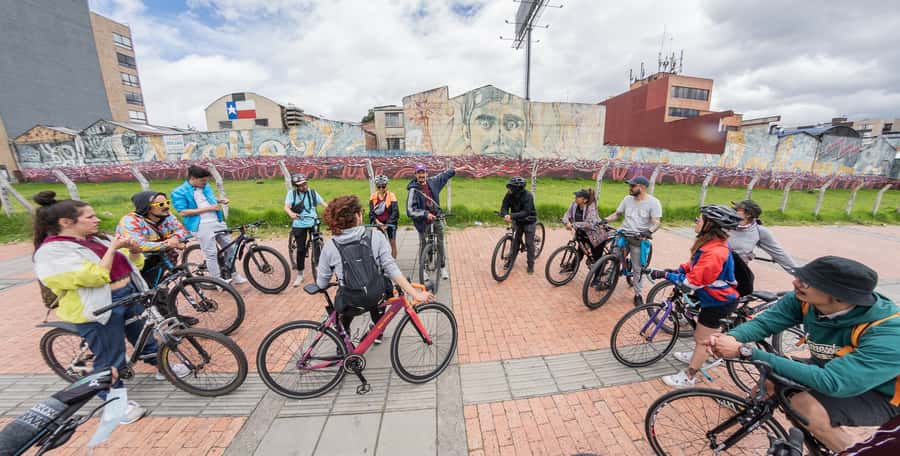 Biking in Full Color: Urban Art Bike Tour - Key highlights worth knowing before you go