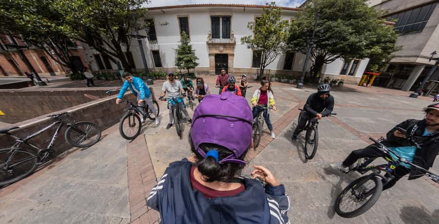 Biking in Full Color: Urban Art Bike Tour - La Candelaria meets street art, start at the big red wall