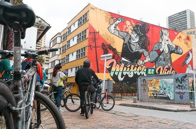 Bogotá Bike Tour with street art - Stop 2 at Centro Comercial Centro Mayor: Big Murals and a Coffee-Factor Pause