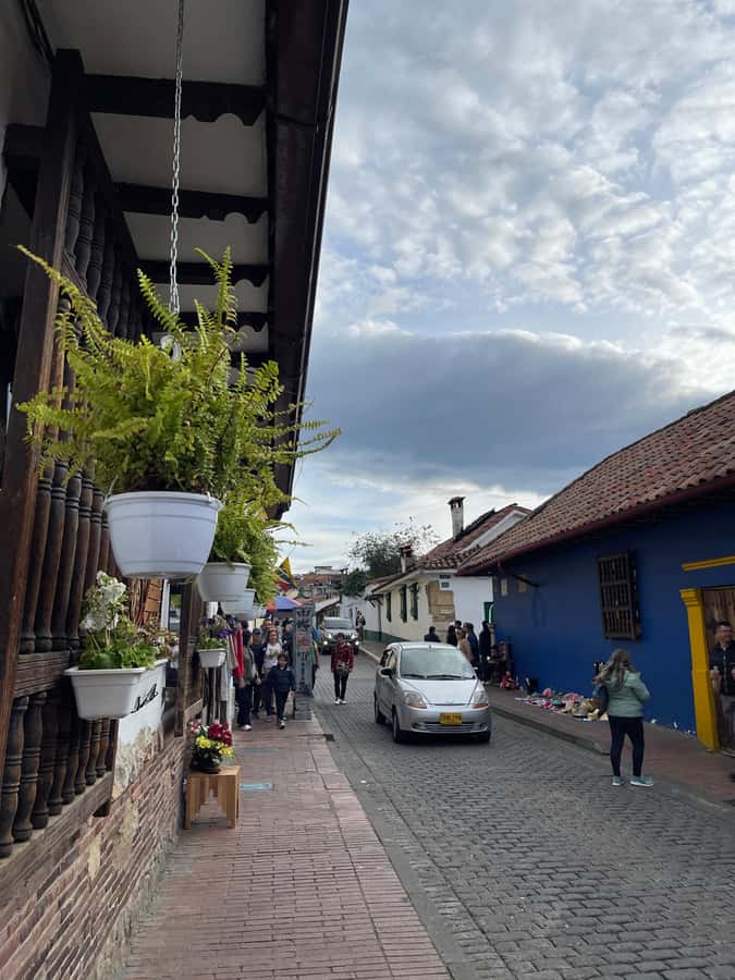 Bogotá: City Tour, Monserrate, Gold Museum, Plaza de Bolivar - Price and value: what $88 buys you, and where you might spend extra