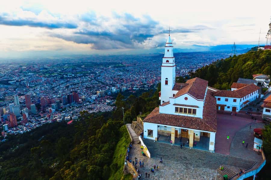 Bogotá City Tour with Monserrate, Gold and Botero Museums - A smart first-day Bogotá plan, built around three “big picture” stops