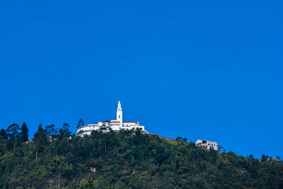 Bogotá: City Tour with Monserrate Hill, transfers and guide - Up to Monserrate by cableway, then a view that actually earns its reputation