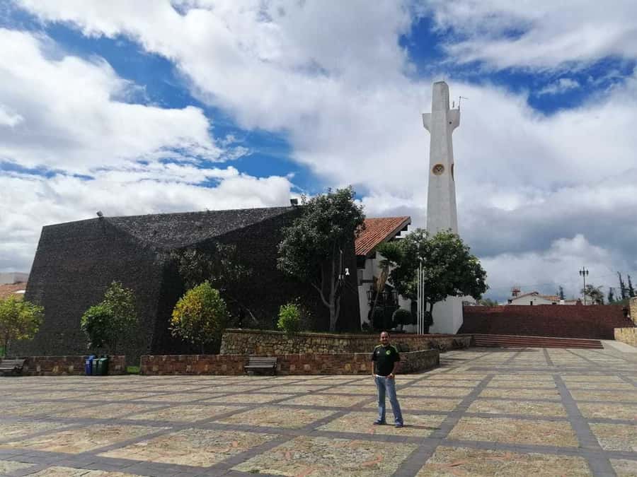 Bogota: Guatavita and Salt Cathedral Daily Group Tour - Why this Guatavita and Salt Cathedral combo works