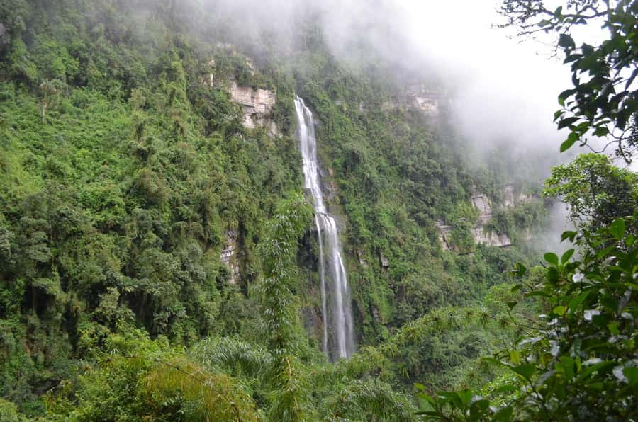 Bogota: Hike to La Chorrera Waterfall, El Chiflón and Guadalupe Hill - Waterfalls plus a Bogota viewpoint, in one tight 6-hour day