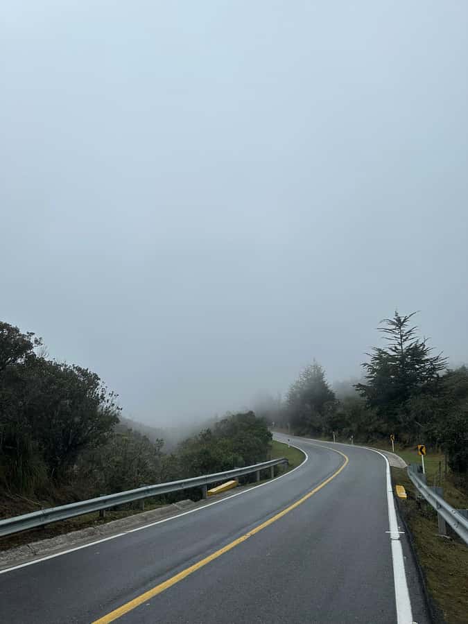 Bogota: Hike to La Chorrera Waterfall, El Chiflón and Guadalupe Hill - What is included, and where the value comes from