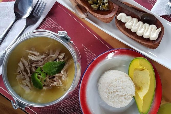 Bogotá Local Food Tour - La Candelaria - Stop 1: Barrio La Candelaria and the feeling of eating with the locals