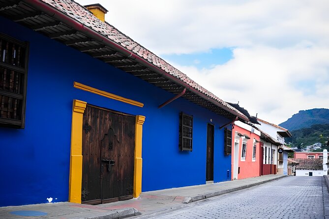 Bogotá Old Town with Gold Museum and Botero Museum - Guides and Drivers: The Real Difference Maker