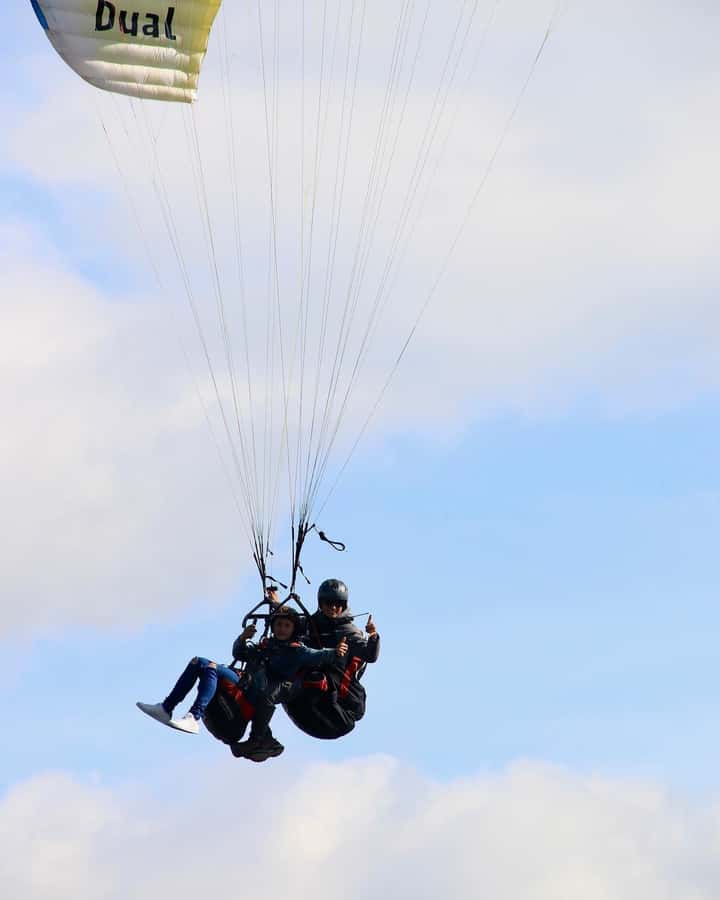 Bogota: Paragliding activity in La Calera with transfers - The Flight Experience: Briefing, Takeoff Thrill, and a Calm Landing