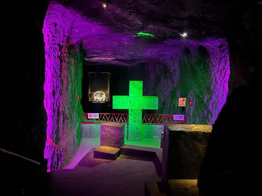 Bogota: Salt Cathedral of Zipaquira Private daily Trip - The 6-Hour Plan: Pickup, Salt Cathedral Time, and Zipaquirá Break