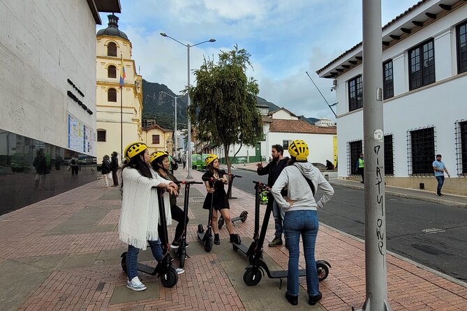 Bogota scooter tour - Monumento a Santander: A Green Break From City Center Motion