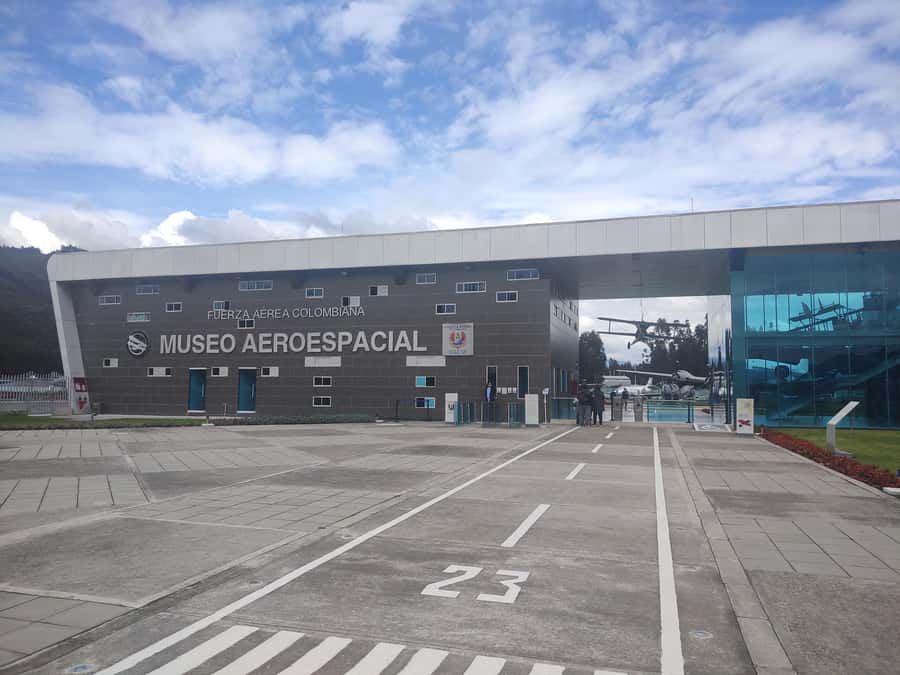 BOGOTA: Tour of Jaime Duque Park, Zoo, and Aerospace Museum - A one-day mashup of monuments, animals, and aviation outside Bogotá