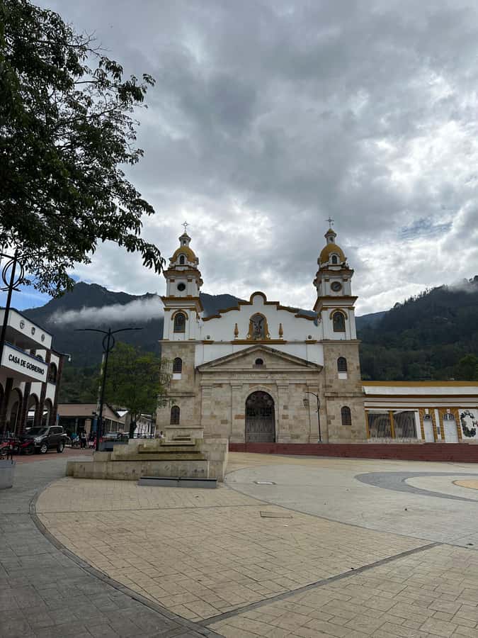 Bogotá: Visit Colombia's Highest Waterfalls & Guadalupe Hill - The Real Walking Details (What to Pack and How to Pace It)