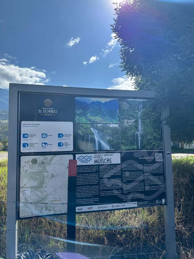 Bogotá: Visit Colombia's Highest Waterfalls & Guadalupe Hill - Guide and Group Size: Why It Feels Smooth