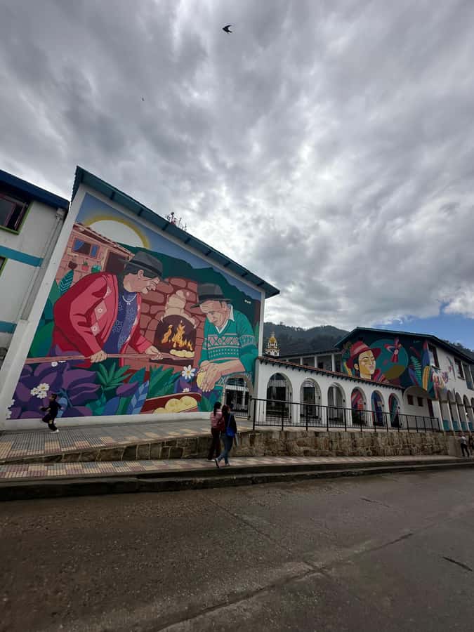 Bogotá: Visit Colombia's Highest Waterfalls & Guadalupe Hill - Should You Book This Bogotá to La Chorrera Day Trip?