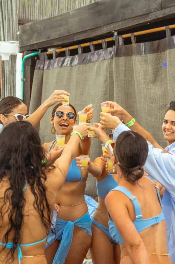 BORA BORA AREA CLUB - Bora Bora Beach Club in Rosario Islands: what the day actually feels like