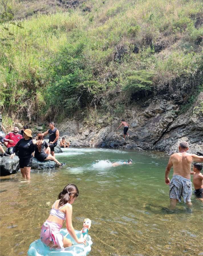 Cali: Cali River Waterfall and Great River Pools Tour - Walking along the Cali River: flat, easy, and often the best part