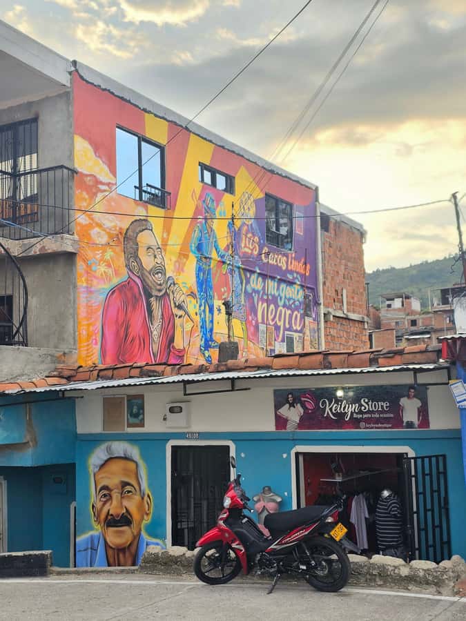 Cali: Comuna 20 Siloé Street Art Tour - Practical tips so you enjoy it, not just survive it