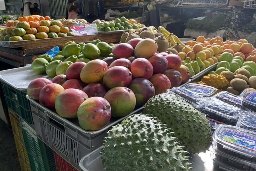 Cali: Fruit Market Walking Tour with Tastings - Starting at La Palmera Hostel, then walking like a local