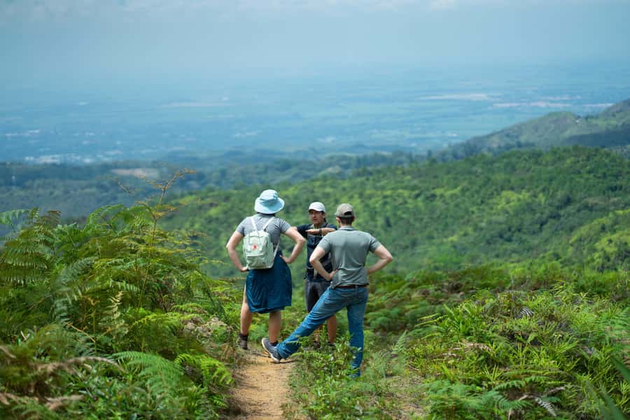 Cali: Hiking to the Pance waterfalls - From rivers to waterfall bathing: the part you should prepare for