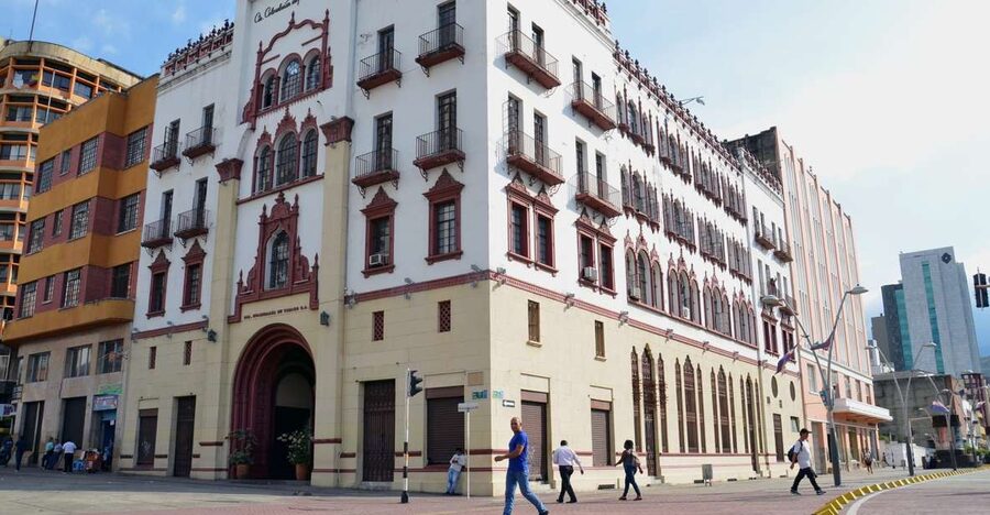Cali: Three hours walking Cali City discovery tour - Municipal Theatre Enrique Buenaventura: a photo moment for Cali’s cultural side