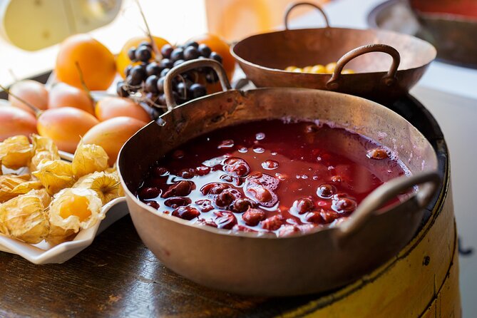 Caribbean fruits tasting and Paila Ice cream class - The first phase: fresh fruit snacks and cutting them to taste