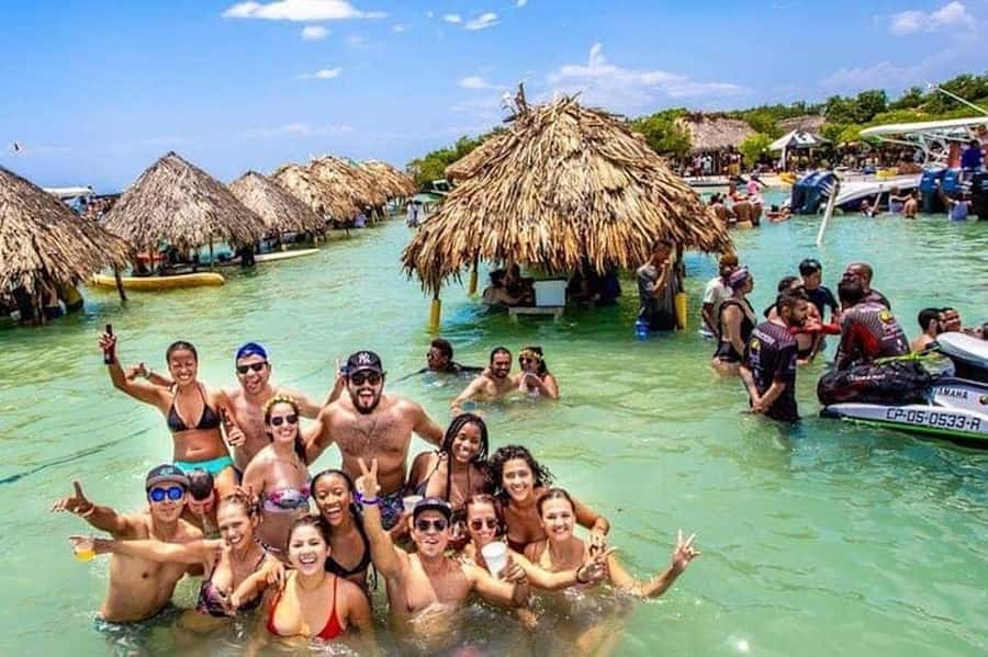Cartagena: 5 Islands Premium Tour with Lunch and Snorkeling - Meeting Point and Pickup: The Part to Triple-Check