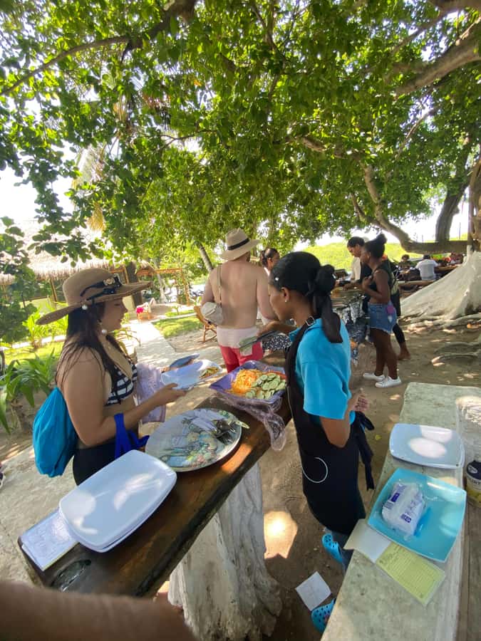 Cartagena: 5 Rosario Islands Tour with Snorkeling and Lunch - If You Skip Snorkeling: Aquarium Option (Entrance Not Included)